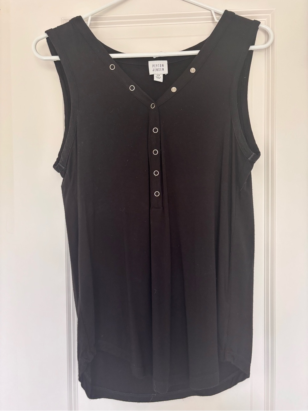 Peyton Jensen Black Snap-Front V-Neck Tank